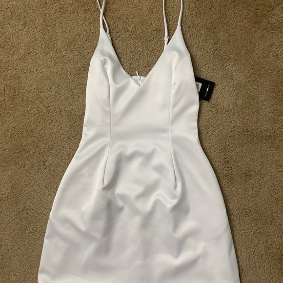 fashion nova white dress - Picture 4 of 4